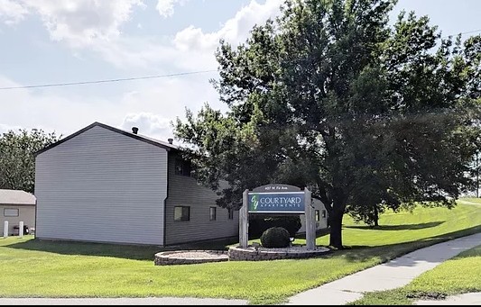 Courtyard Apartments in Fergus Falls, MN - Building Photo