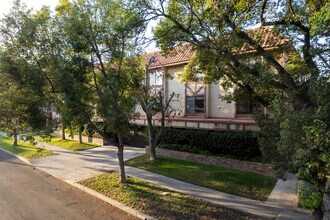 Condominium in North Hollywood, CA - Building Photo - Building Photo