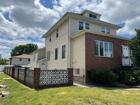 236 Franklin St in Little Ferry, NJ - Building Photo
