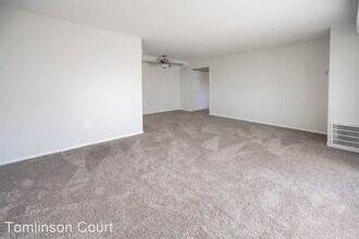 1760 Tomlinson Rd in Philadelphia, PA - Building Photo - Building Photo