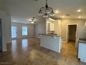 1709 NW 15th Ave in Cape Coral, FL - Building Photo - Building Photo