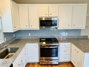 1011 E 37th St in Houston, TX - Building Photo - Building Photo