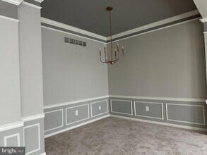 355 Rockmeade Dr, Unit 27 in Wilmington, DE - Foto de edificio - Building Photo