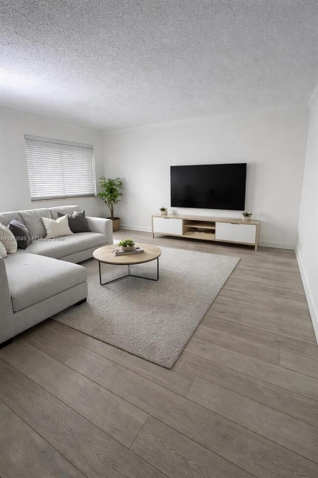 2008 Jackson St in Hollywood, FL - Foto de edificio - Building Photo