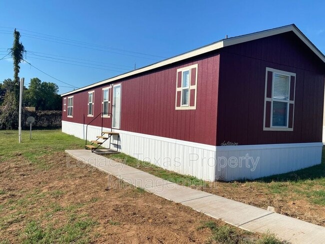 property at 800 N Old Betsy Rd