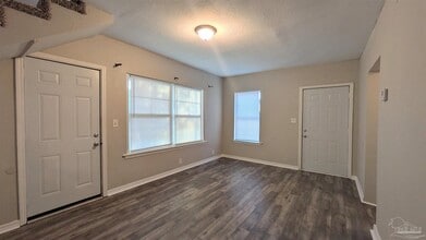3500 W Cervantes St in Pensacola, FL - Building Photo - Building Photo