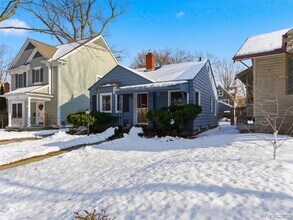 922 N Maple Ave in Royal Oak, MI - Building Photo - Building Photo