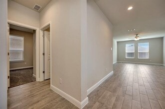 1016 Croxley Wy in Justin, TX - Building Photo - Building Photo