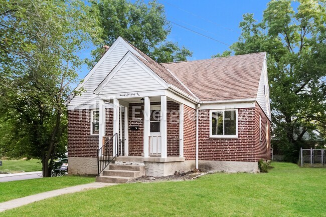 2264 Rosedale Ave in Cincinnati, OH - Building Photo - Building Photo
