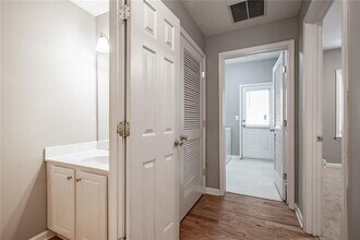 2302 Towneheights Terrace SE in Smyrna, GA - Building Photo - Building Photo