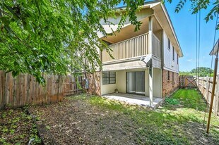 2509 Woodmont Trail in Fort Worth, TX - Building Photo
