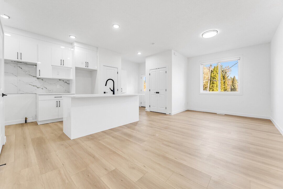 10631-148 148 St NW in Edmonton, AB - Building Photo