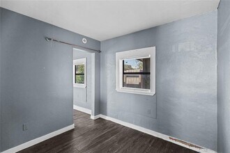 900 3rd Ave N-Unit -53A in Texas City, TX - Building Photo - Building Photo
