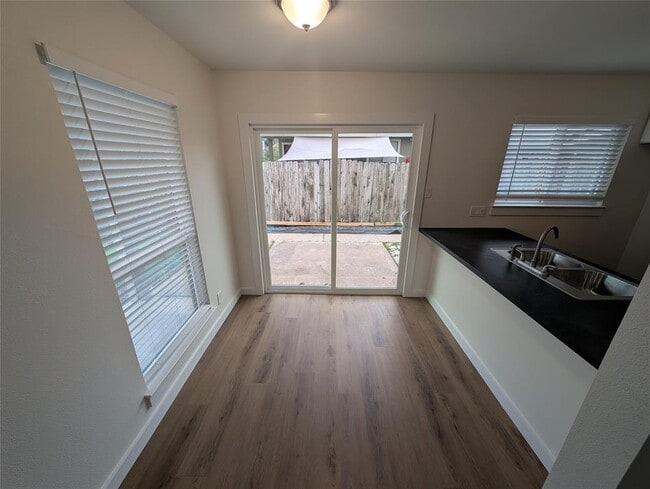property at 2905 Parker Ln
