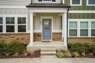 807 Trestleview St in Fuquay Varina, NC - Building Photo - Building Photo