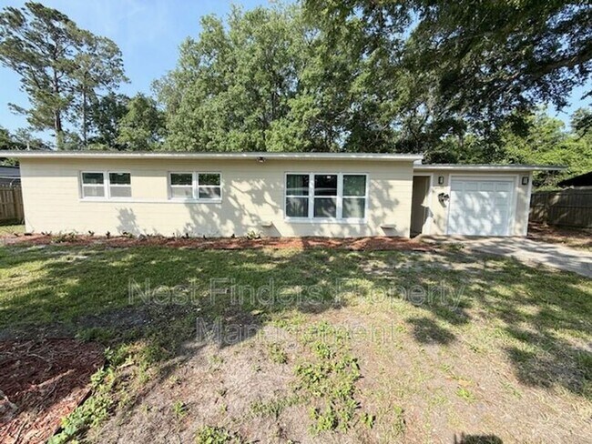 1325 Hibiscus St in St. Augustine, FL - Building Photo - Building Photo