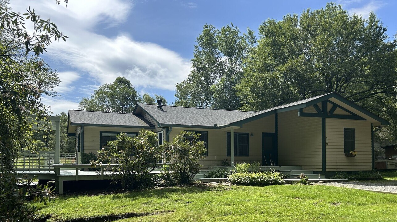 170 Nestle Rd in Boone, NC - Building Photo