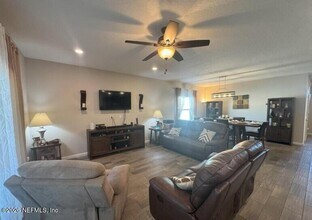 4243 Arbor Mill Cir in Orange Park, FL - Building Photo - Building Photo