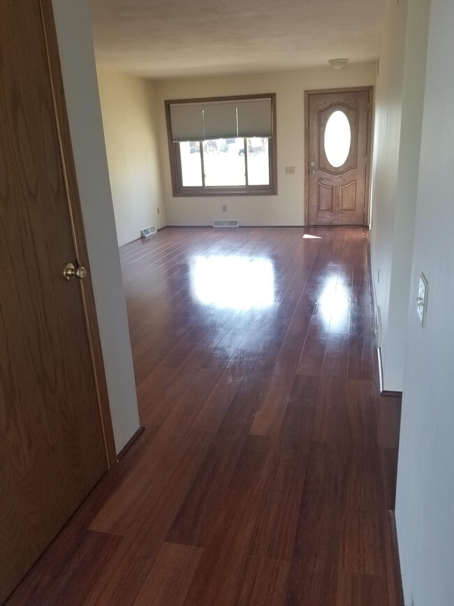 1008 Sausalito Dr in Waunakee, WI - Building Photo - Building Photo