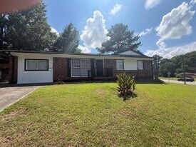 1633 Slate Rd in Conley, GA - Building Photo