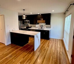 4616 W Lovers Ln in Dallas, TX - Building Photo - Building Photo