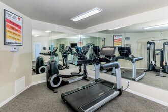 Mission Creek Apartments in Tucson, AZ - Building Photo - Building Photo