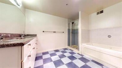 1366 Turk St in San Francisco, CA - Building Photo - Building Photo