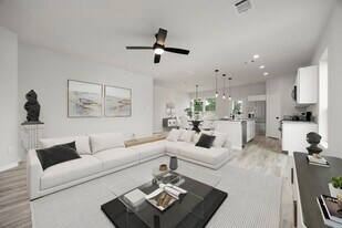 8 Donna Ct in Brookshire, TX - Building Photo
