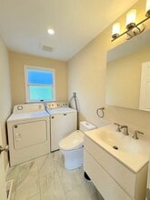300 Adams St, Unit 300 in Newton, MA - Building Photo - Building Photo