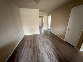 1208 W Hunt St in Sherman, TX - Building Photo - Building Photo