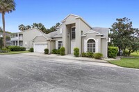 211 River Village Dr in Debary, FL - Foto de edificio - Building Photo