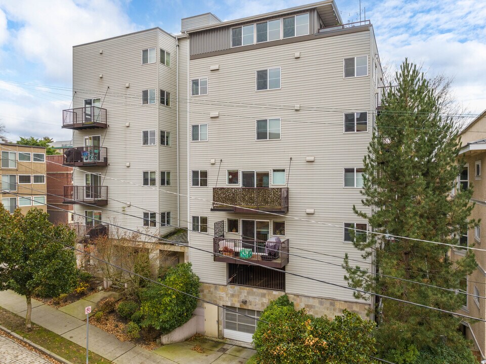 Veduta Condominium in Seattle, WA - Foto de edificio