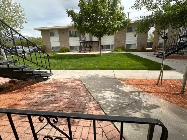 property at 1525 North Marilyn Dr.