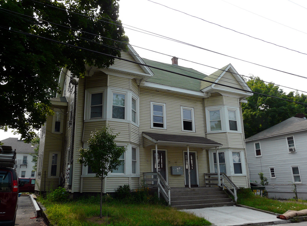 37 Freeman St in Framingham, MA - Building Photo