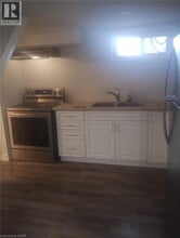 116 Golden Blvd E in Welland, ON - Building Photo - Building Photo