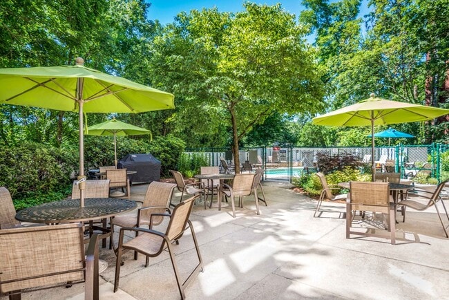 1441 Beacon St, Unit 601 in Brookline, MA - Building Photo - Building Photo
