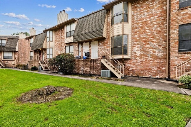 2203 Place Rebecca Ln in Houston, TX - Building Photo - Building Photo