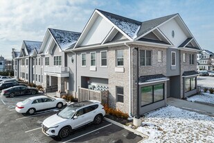 18 4th Ave in Bay Shore, NY - Building Photo