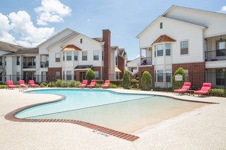 Zachary Parkside Apartment Homes in Zachary, LA - Foto de edificio - Building Photo