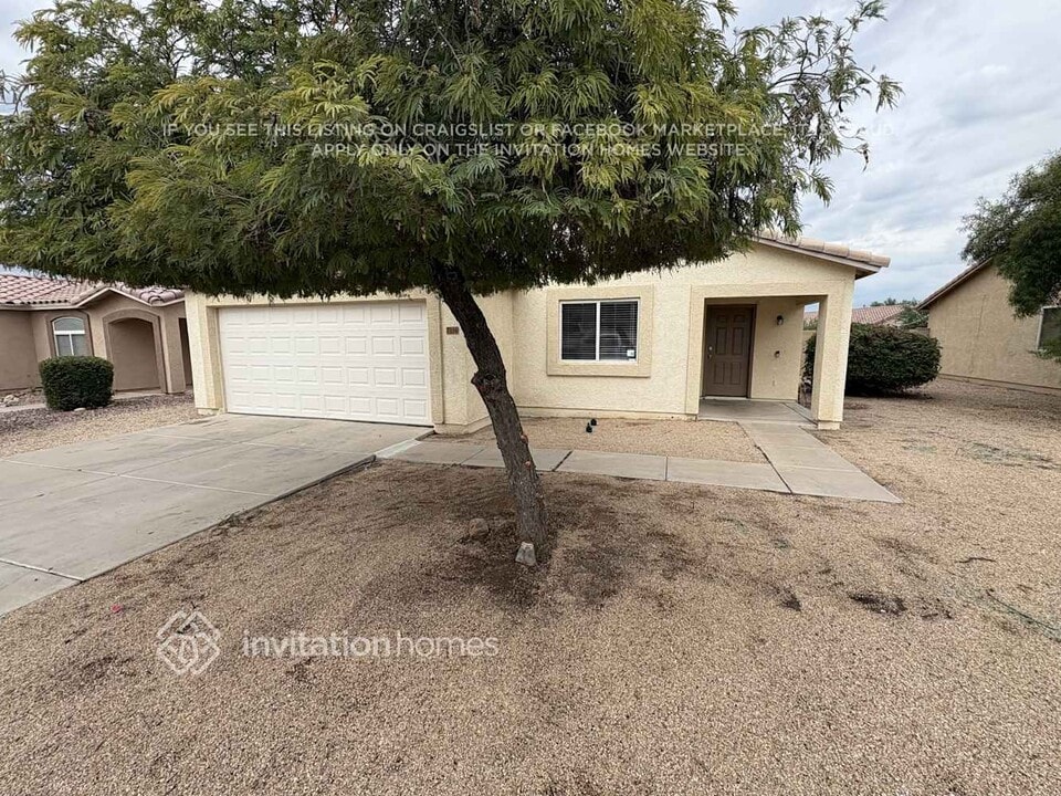 7116 W Whyman Ave in Phoenix, AZ - Building Photo