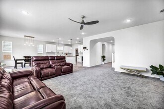 232 Bougainvillea Lp in Georgetown, TX - Building Photo - Building Photo
