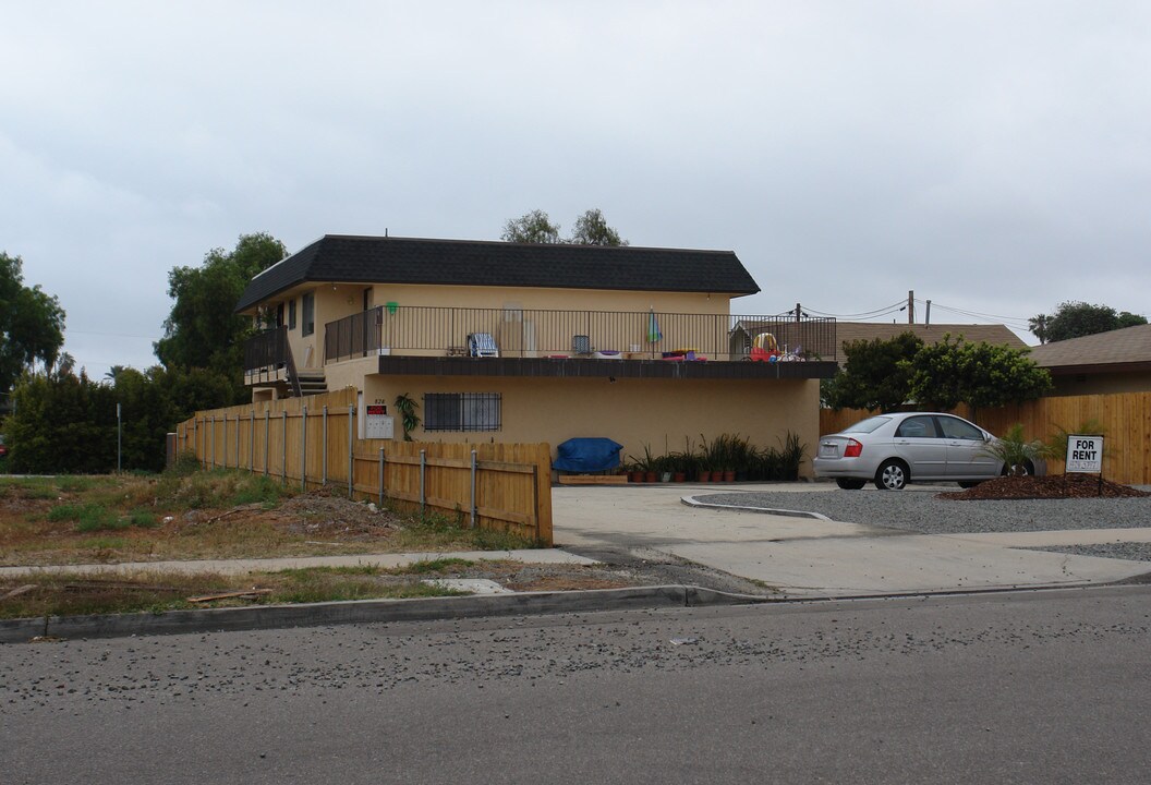 828 Calla Ave in Imperial Beach, CA - Building Photo