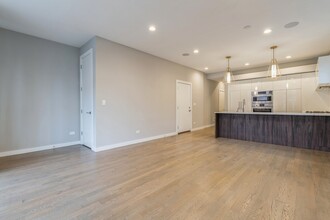 1057 N Paulina St in Chicago, IL - Building Photo - Building Photo