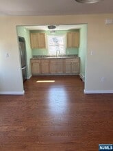 110 Copeland Ave in Lyndhurst, NJ - Building Photo - Building Photo