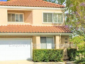 5966 Paseo Encantada in Camarillo, CA - Building Photo