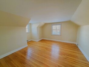 790 Pecks Rd in Pittsfield, MA - Building Photo - Building Photo