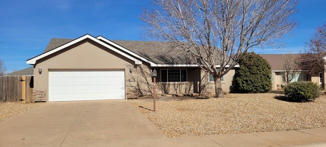 property at 3008 Elizabeth Ct