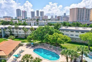 270 Layne Blvd in Hallandale Beach, FL - Building Photo