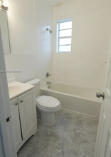 822 Lenox Ave, Unit 2 in Miami Beach, FL - Building Photo - Building Photo