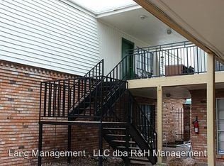4910 Saxon Dr in Houston, TX - Building Photo